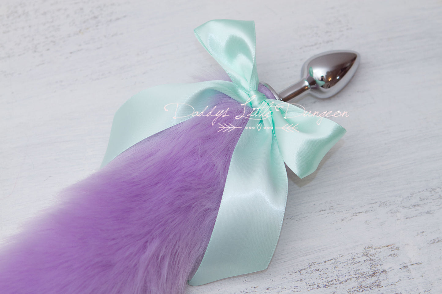 Gorgeous super soft, fluffy and bushy purple fur stainless butt / anal plug kitten or fox tail for DDLG, pet play and BDSM bondage play.