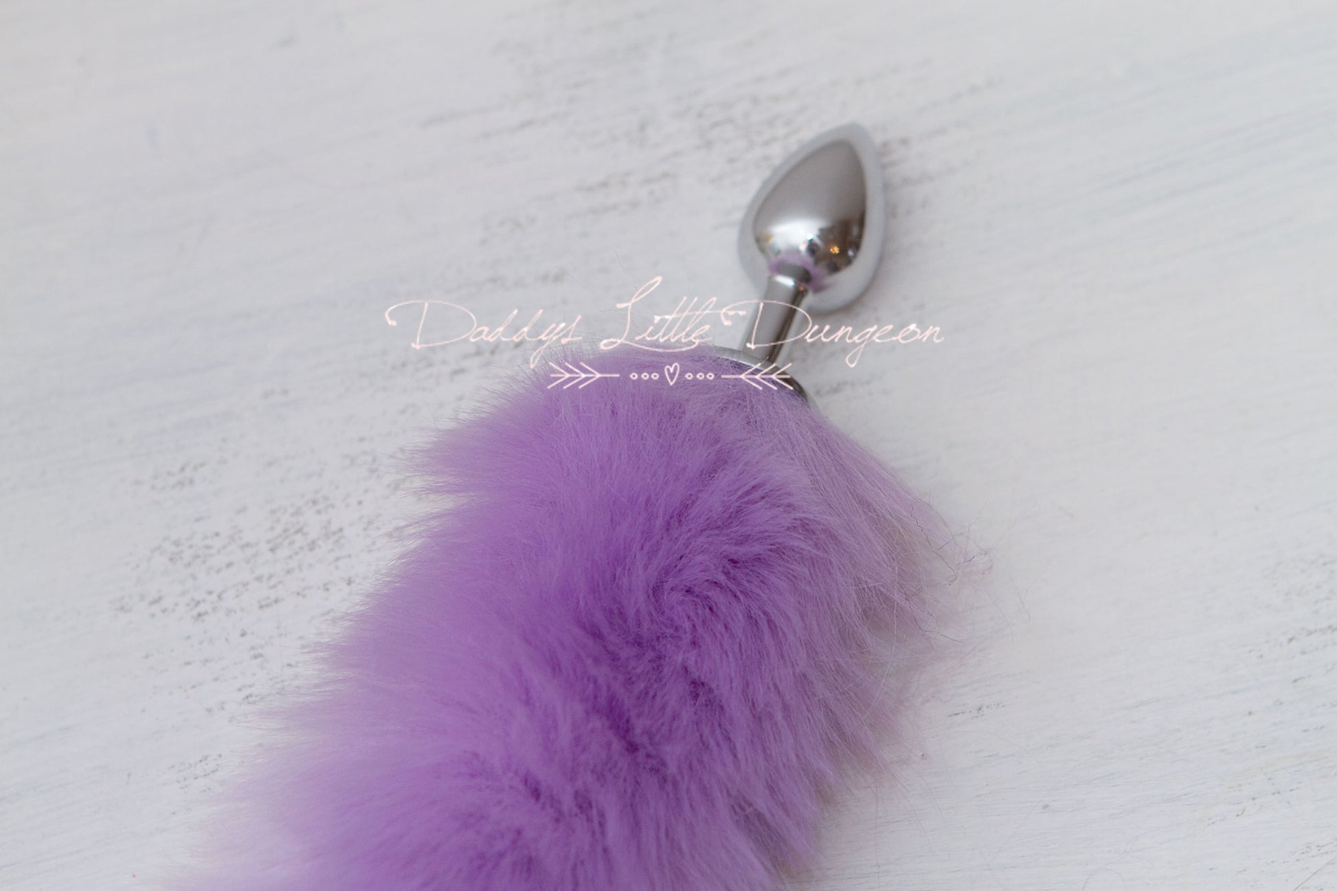 Gorgeous super soft, fluffy and bushy purple fur stainless butt / anal plug kitten or fox tail for DDLG, pet play and BDSM bondage play.