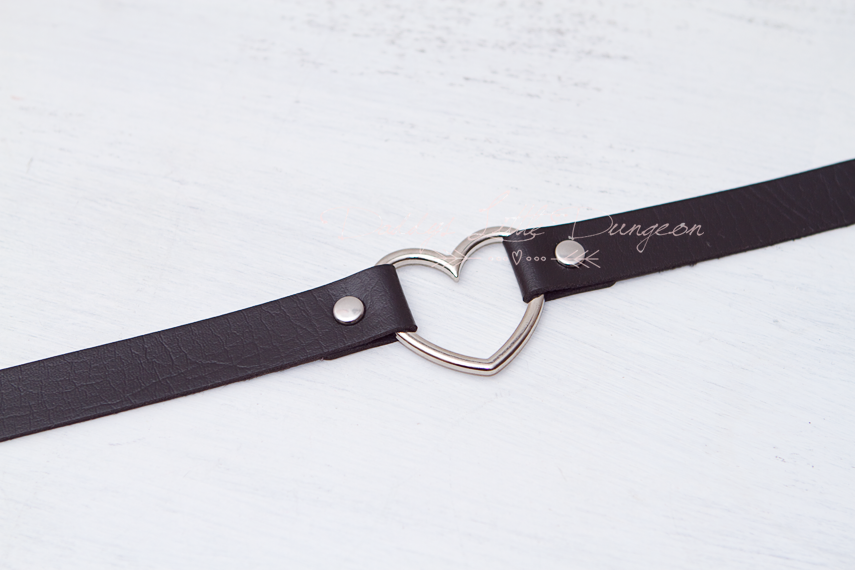 Black Heart Bondage Collar